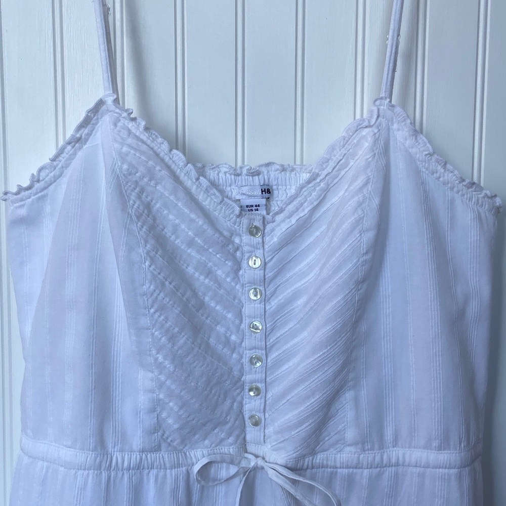 H&M White Strapless Button-Front Sundress with Waist Tie - Picture 3 of 7